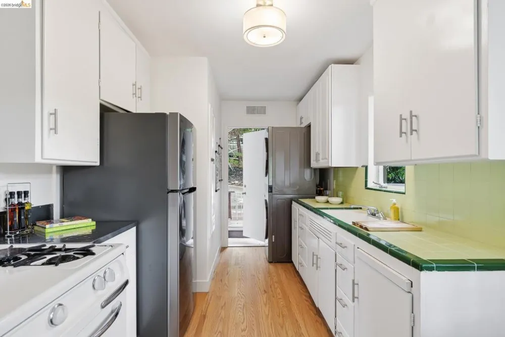 1825 Highland Pl #1827 Berkeley, CA 94709