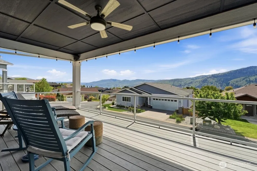317 Village Drive Manson, WA 98831