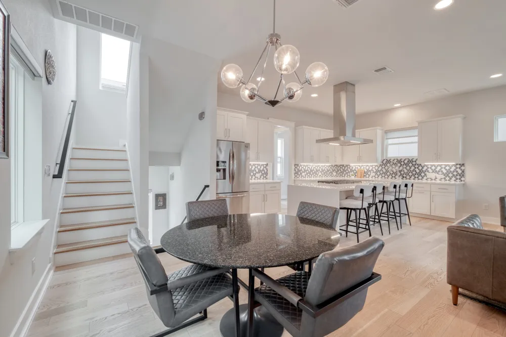 5002 E Pecan Springs Road #7 Austin, TX 78723