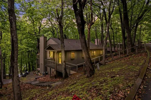 200 Villa Road #128