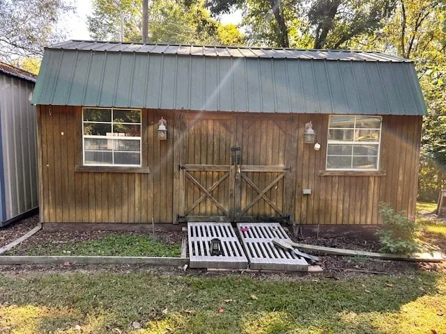 140 Spivey Ln Gainesboro, TN 38562