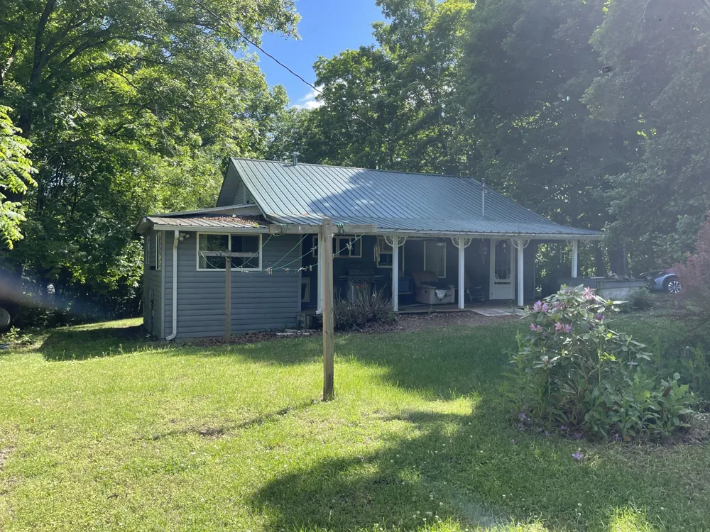 140 Spivey Ln Gainesboro, TN 38562