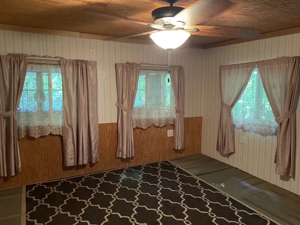 140 Spivey Ln Gainesboro, TN 38562