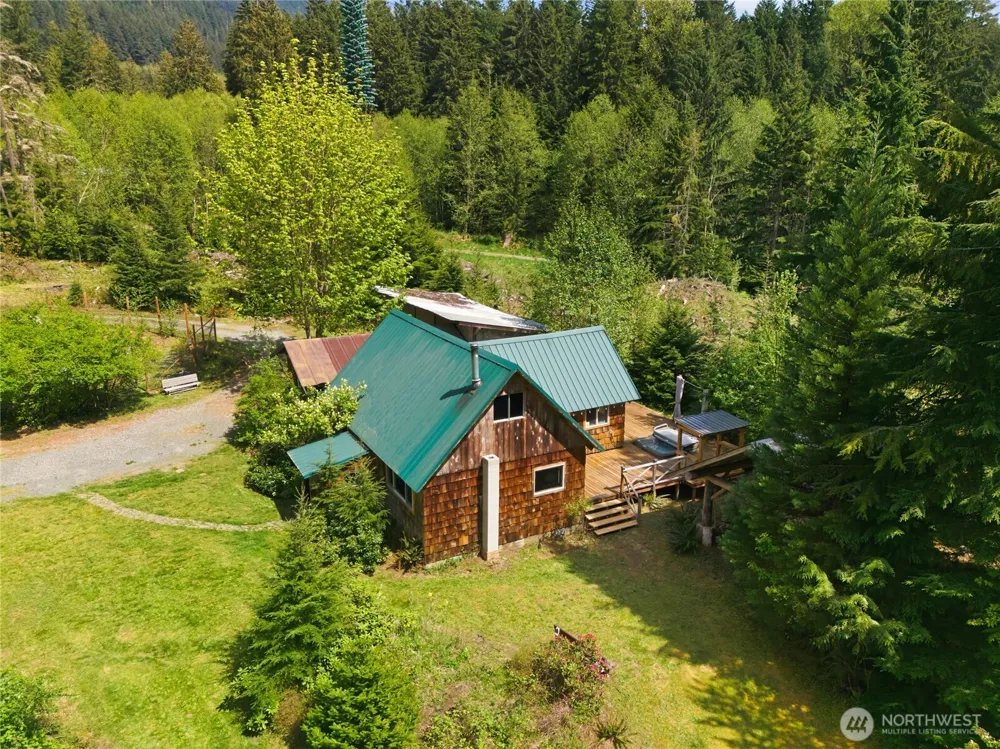 33822 State Route 706 E Ashford, WA 98304