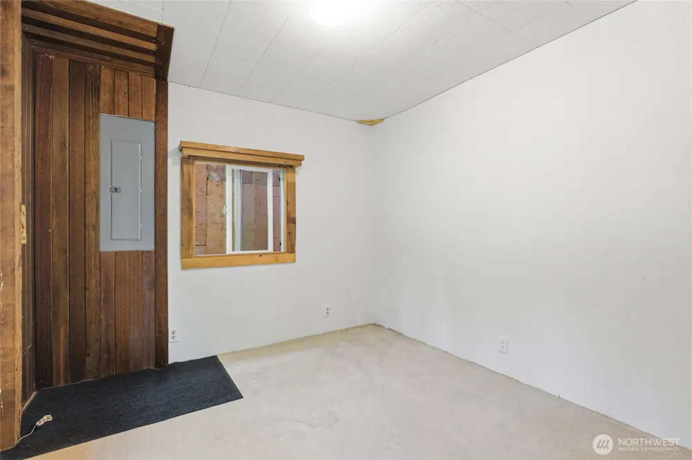 33822 State Route 706 E Ashford, WA 98304