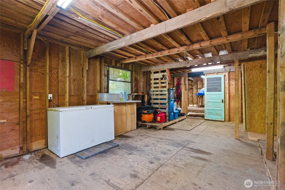 33822 State Route 706 E Ashford, WA 98304