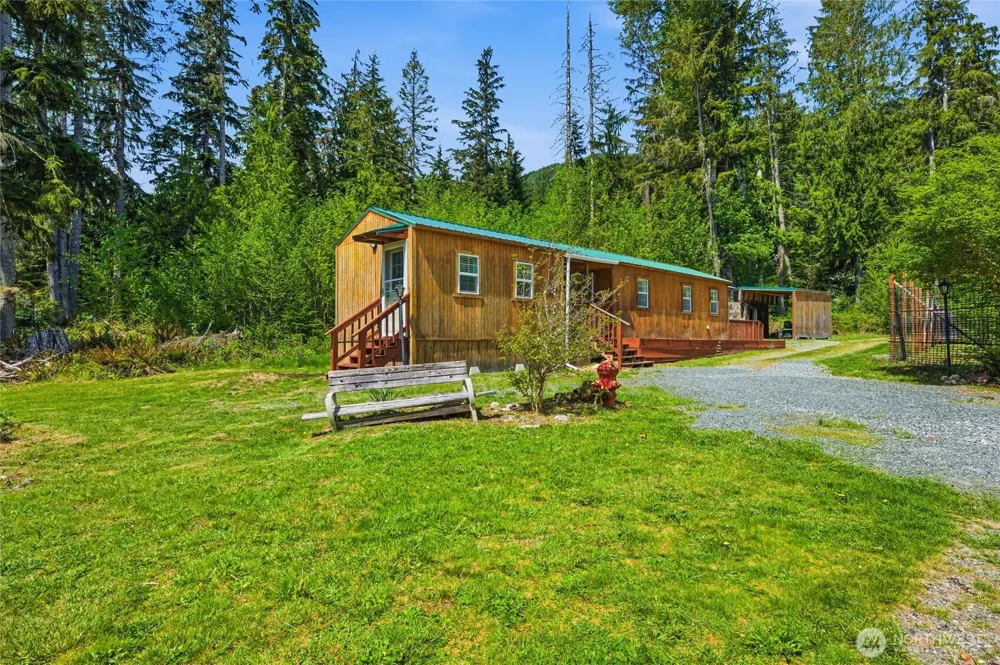 33822 State Route 706 E Ashford, WA 98304