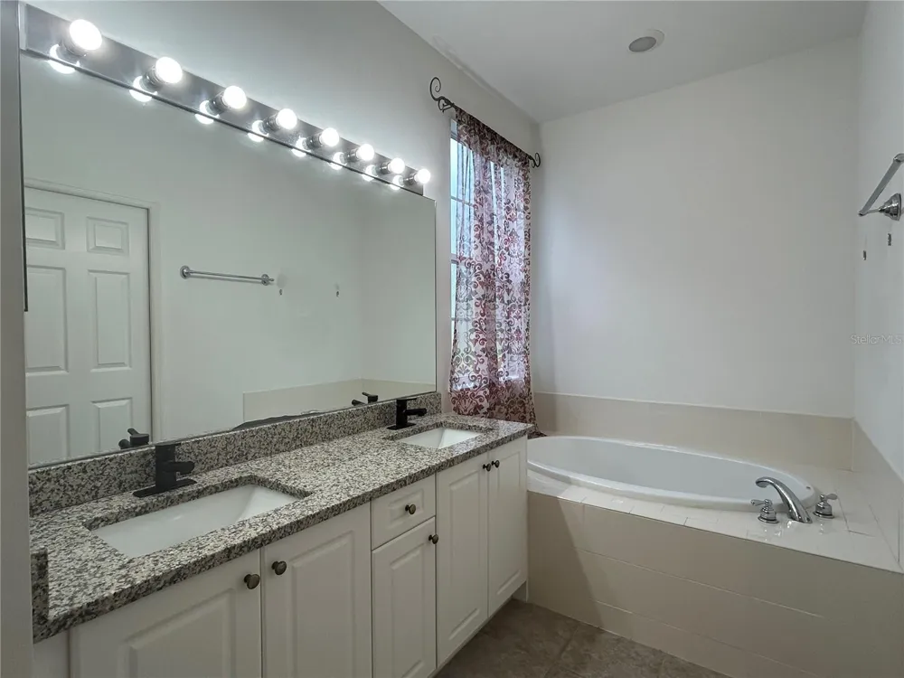 2549 TWAIN DRIVE Tallahassee, FL 32311