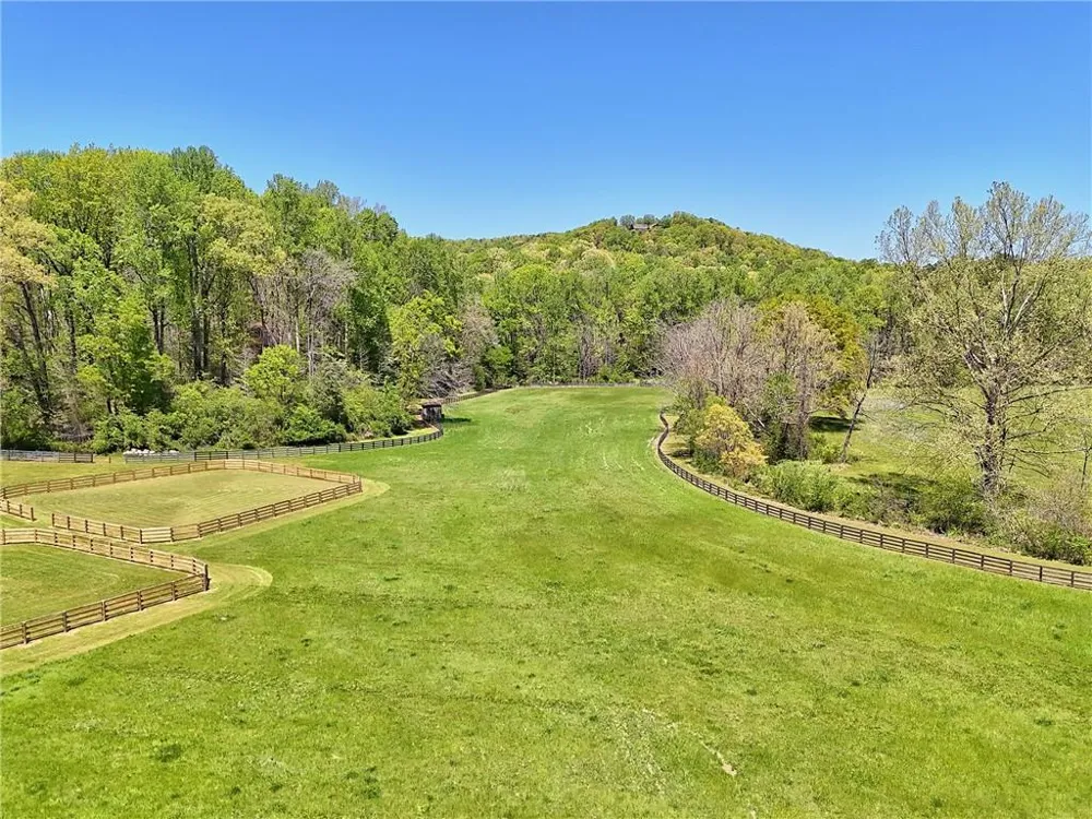1103 Apple Pie Ridge Road Alto, GA 30510