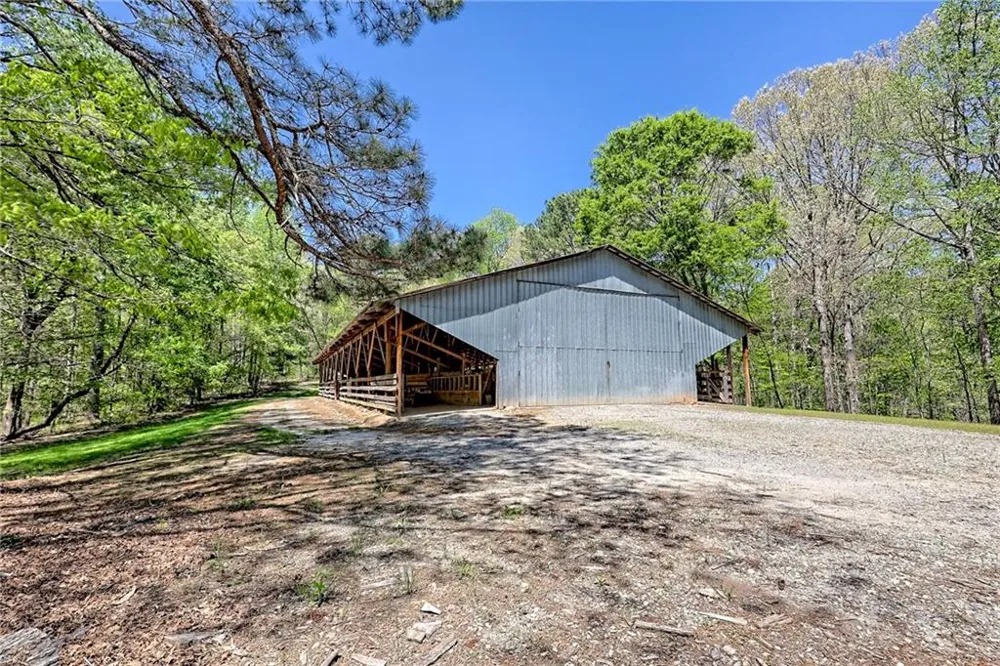 1103 Apple Pie Ridge Road Alto, GA 30510
