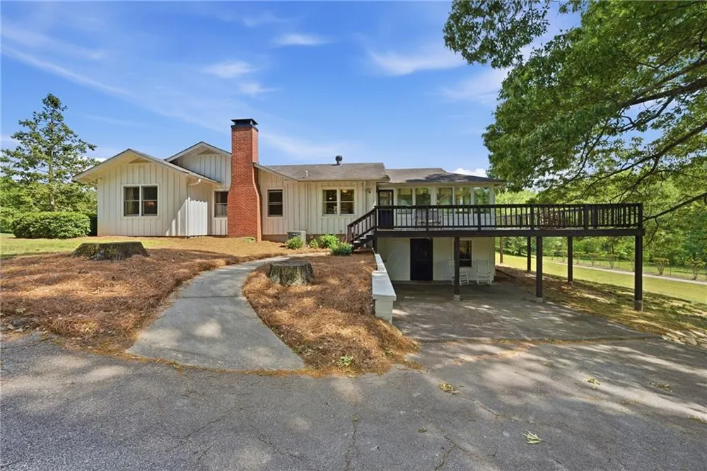 1103 Apple Pie Ridge Road Alto, GA 30510