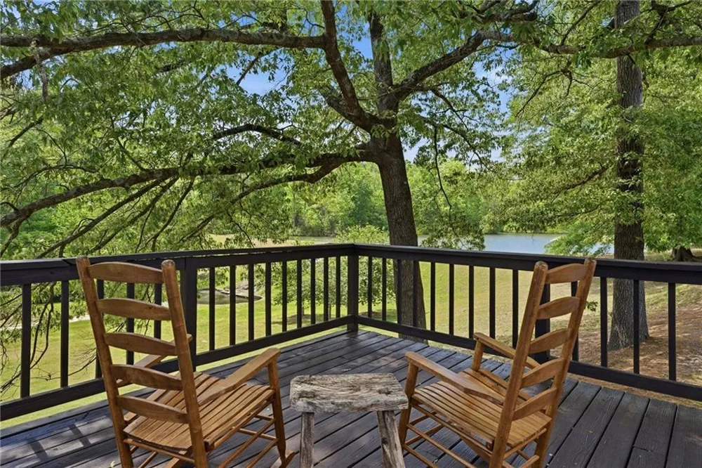 1103 Apple Pie Ridge Road Alto, GA 30510