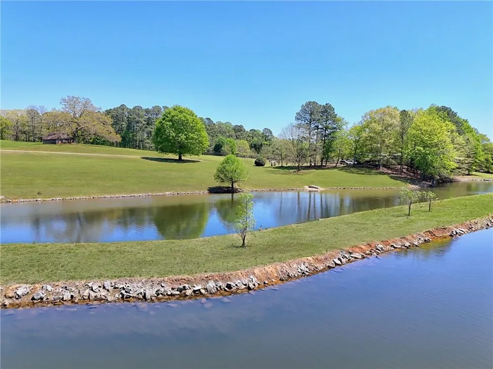 1103 Apple Pie Ridge Road Alto, GA 30510