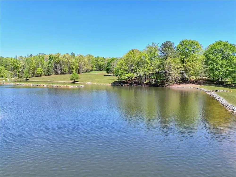 1103 Apple Pie Ridge Road Alto, GA 30510