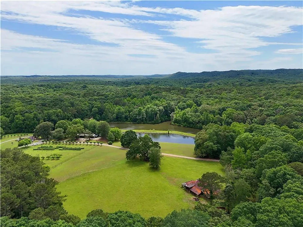 1103 Apple Pie Ridge Road Alto, GA 30510