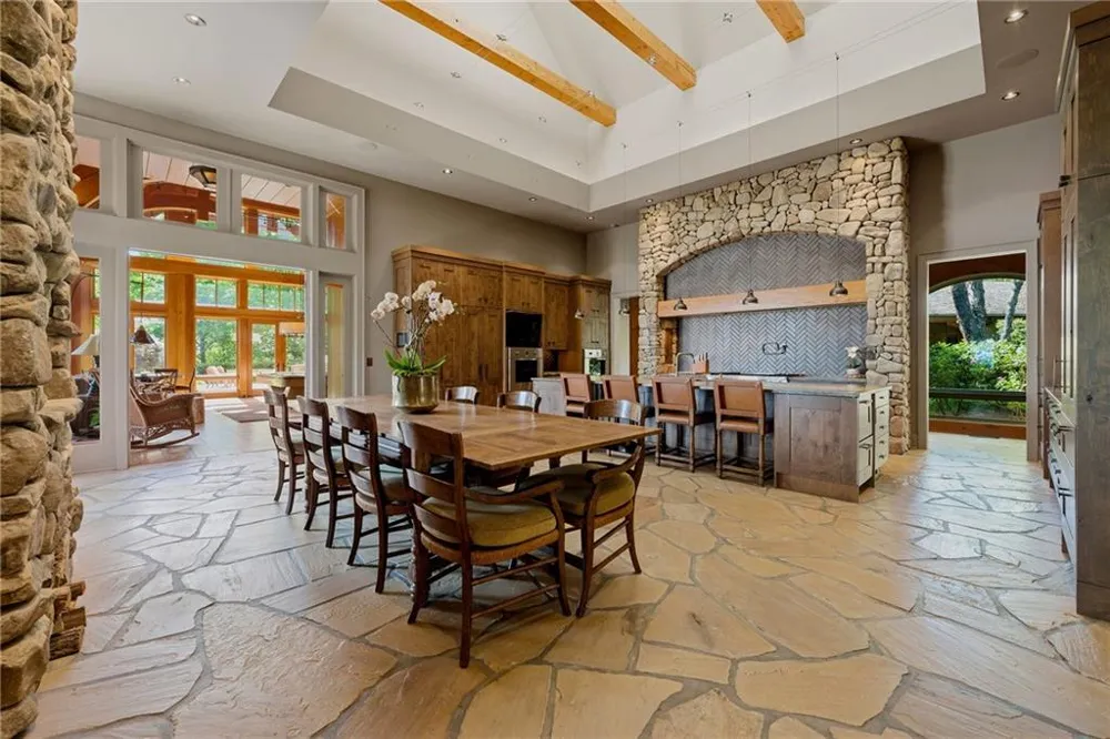 1103 Apple Pie Ridge Road Alto, GA 30510