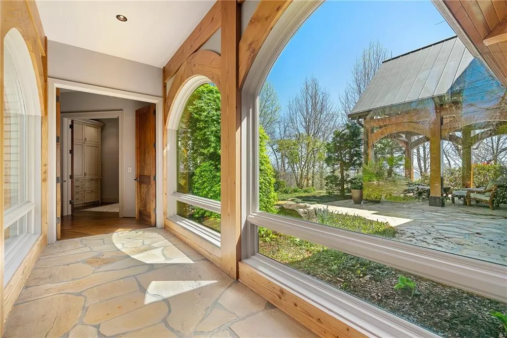 1103 Apple Pie Ridge Road Alto, GA 30510
