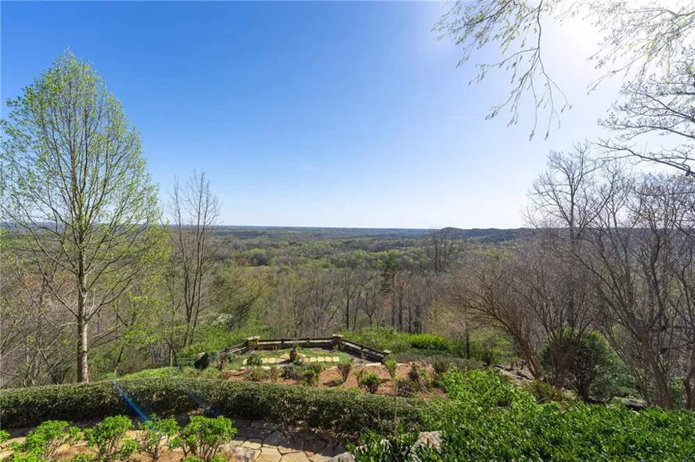1103 Apple Pie Ridge Road Alto, GA 30510