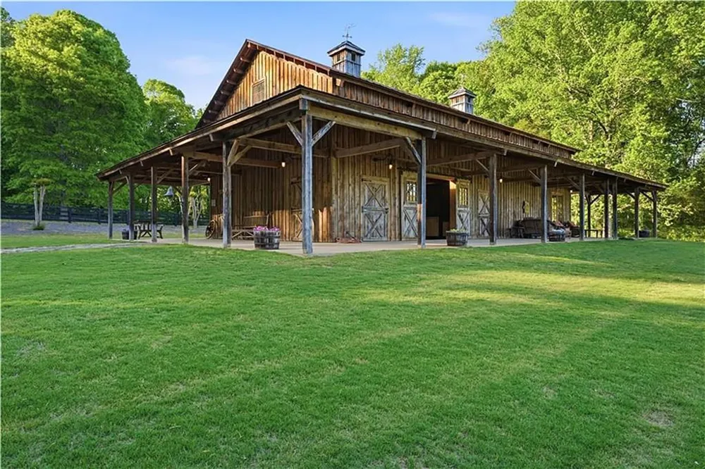 1103 Apple Pie Ridge Road Alto, GA 30510