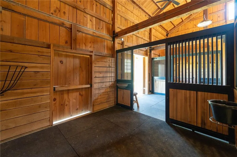 1103 Apple Pie Ridge Road Alto, GA 30510