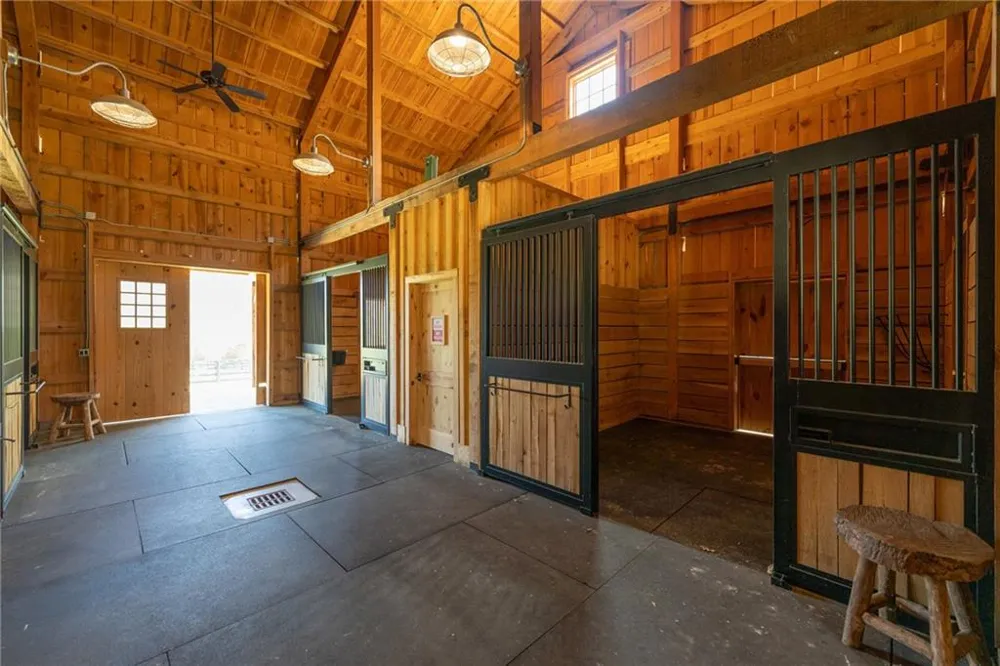 1103 Apple Pie Ridge Road Alto, GA 30510