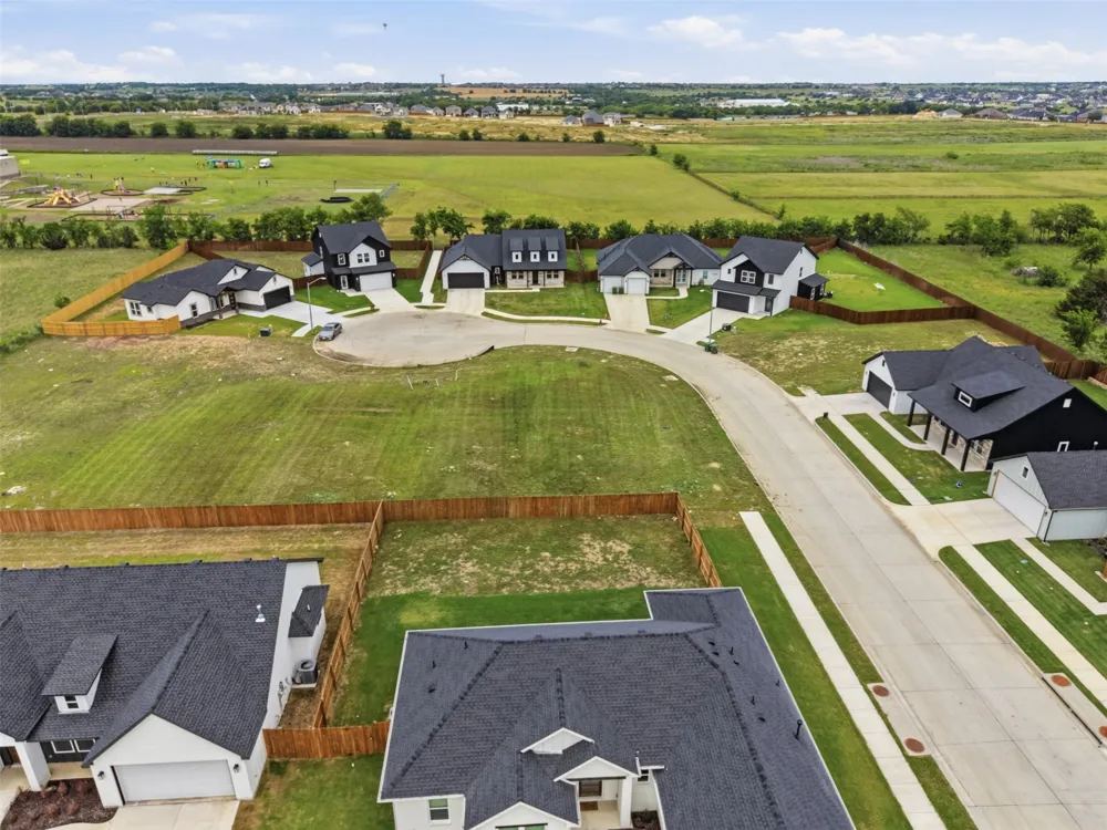 585 Highview Court Godley, TX 76044