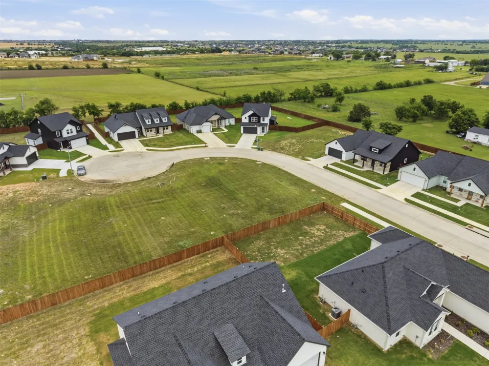585 Highview Court Godley, TX 76044