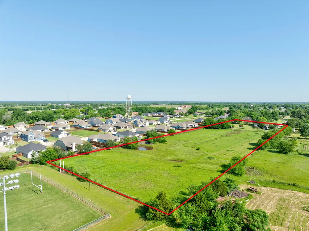 305 Swaha Drive Tioga, TX 76271