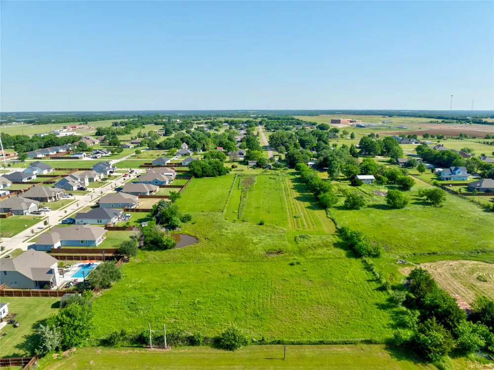305 Swaha Drive Tioga, TX 76271