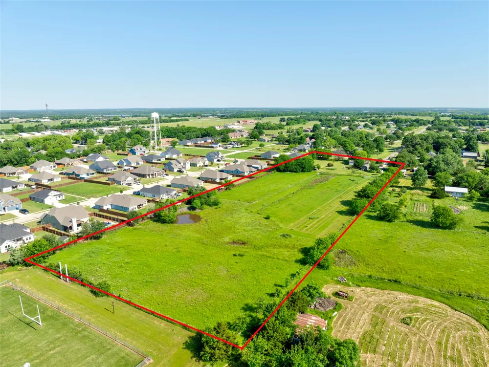 305 Swaha Drive Tioga, TX 76271