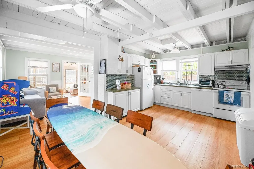 291 Cottage Walk Ocean Beach, NY 11770