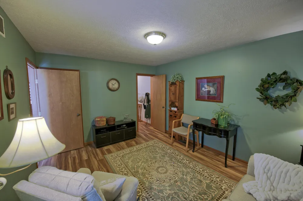 910 Cherrywood Circle Portland, MI 48875