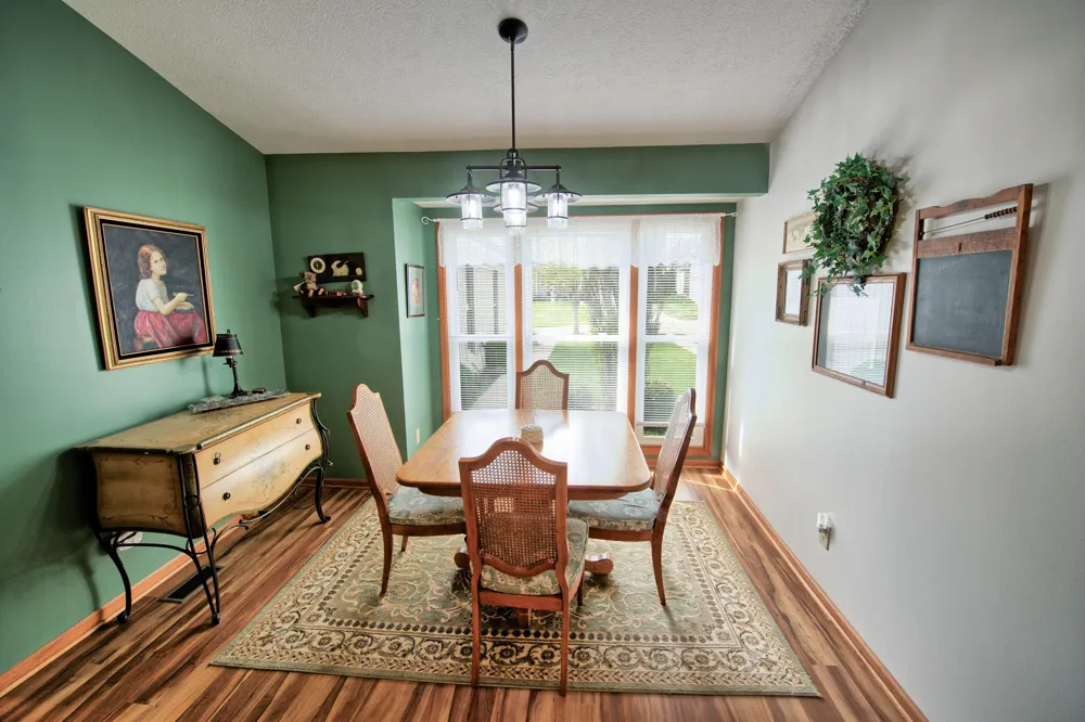 910 Cherrywood Circle Portland, MI 48875