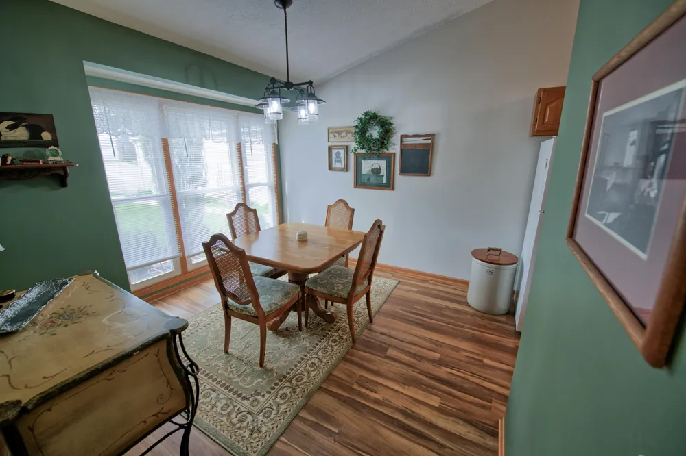910 Cherrywood Circle Portland, MI 48875