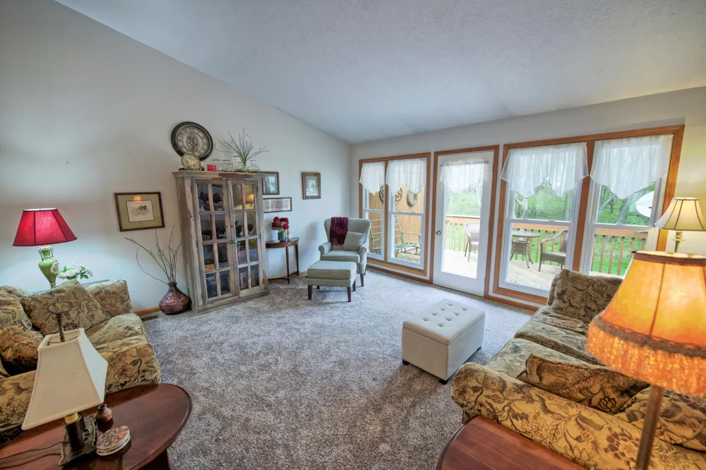910 Cherrywood Circle Portland, MI 48875