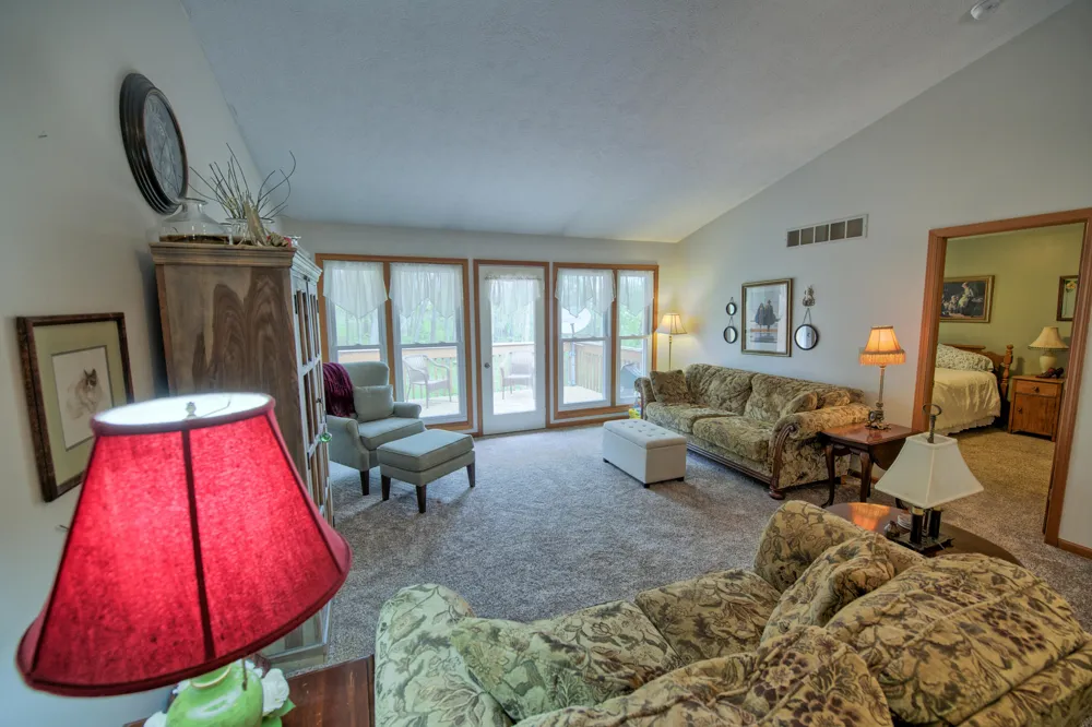 910 Cherrywood Circle Portland, MI 48875