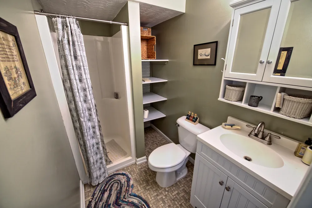 910 Cherrywood Circle Portland, MI 48875
