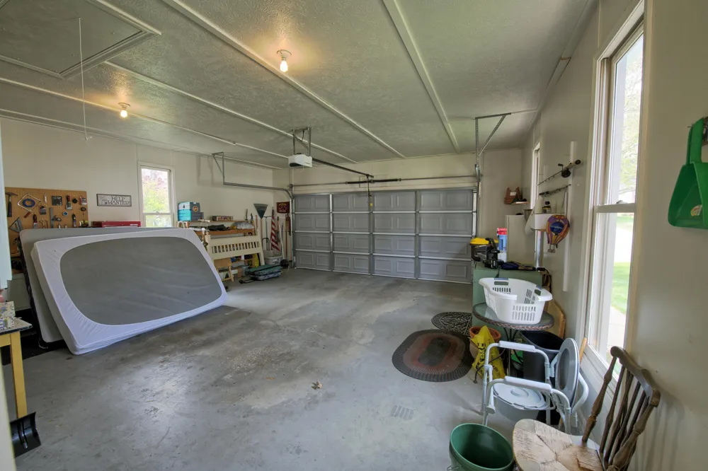 910 Cherrywood Circle Portland, MI 48875