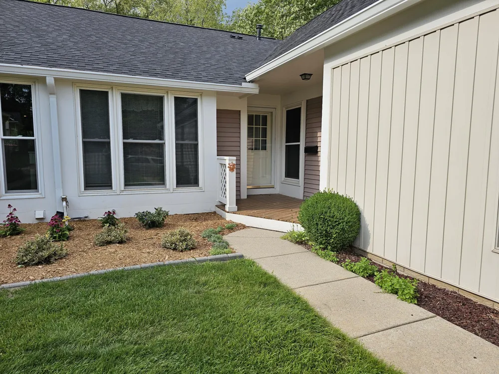 910 Cherrywood Circle Portland, MI 48875