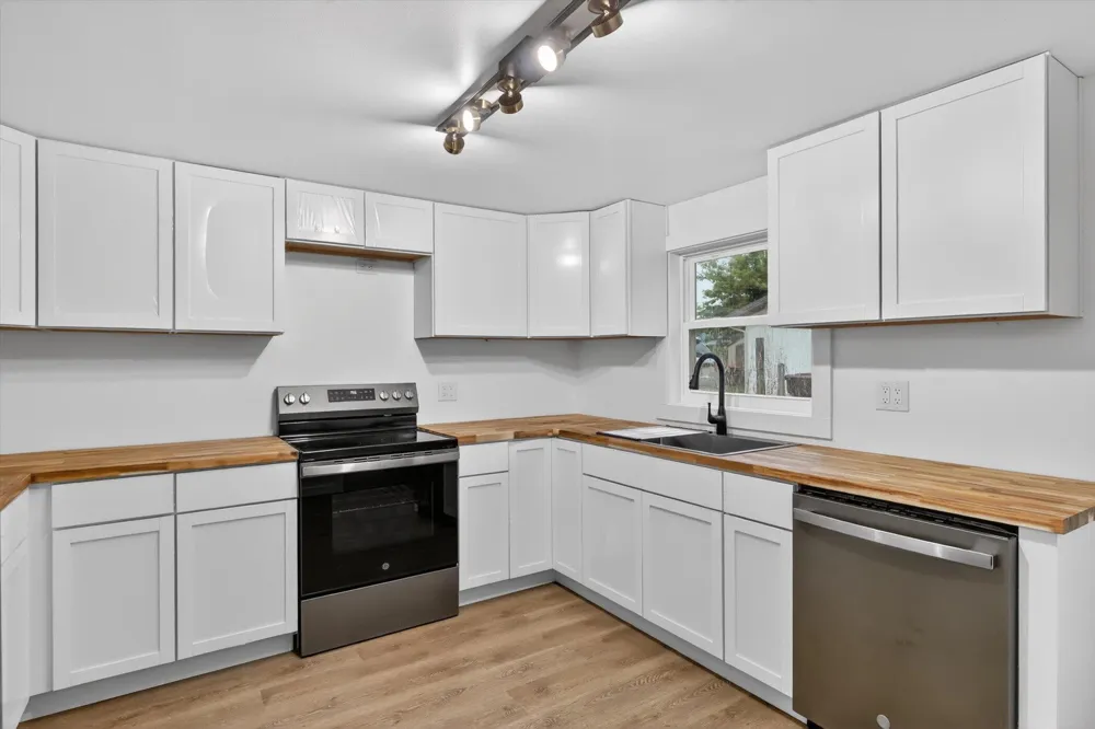 14471 Frances Avenue Johnstown Township, MI 49017