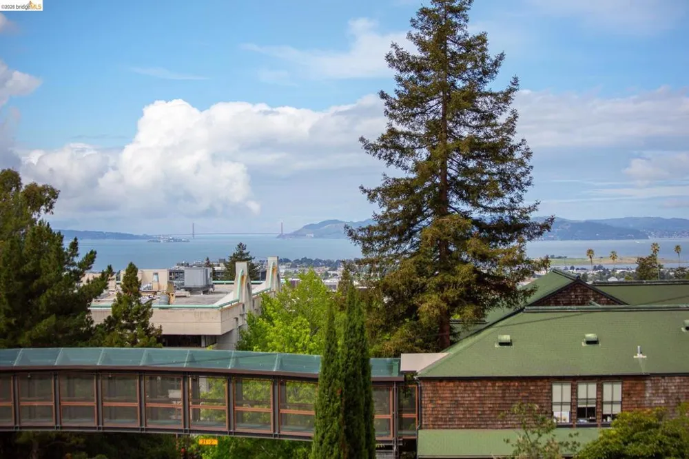 1825 Highland Pl. #1831 Berkeley, CA 94709