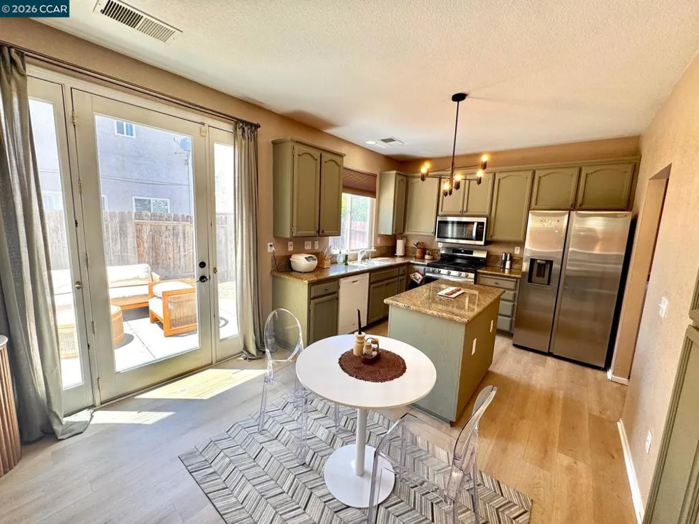 1481 Heatherfield Way Tracy, CA 95376