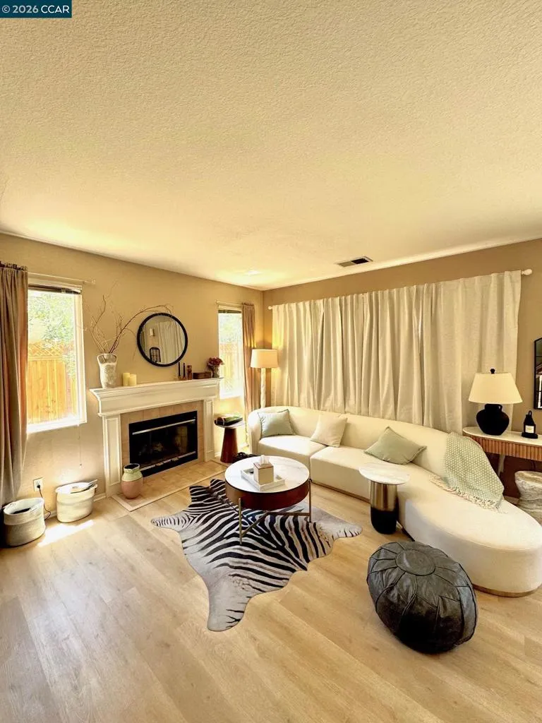1481 Heatherfield Way Tracy, CA 95376