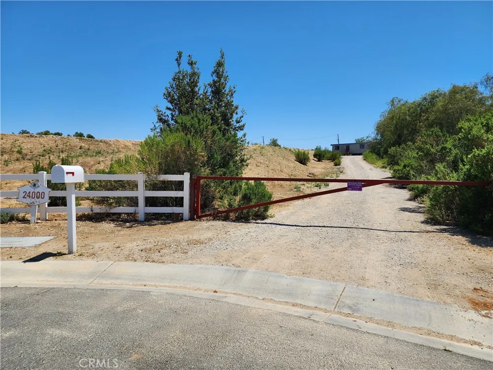 24000 Hidden Ridge Road Hidden Hills, CA 91302