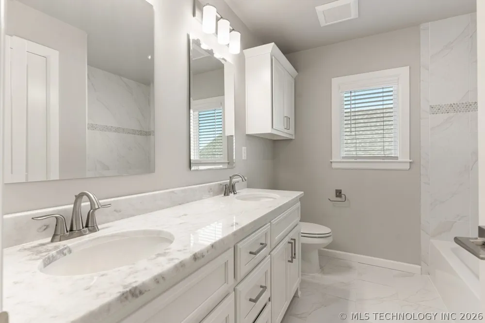 1507 Cedarwood Drive Claremore, OK 74017