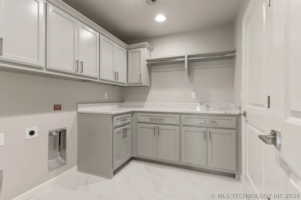 1507 Cedarwood Drive Claremore, OK 74017