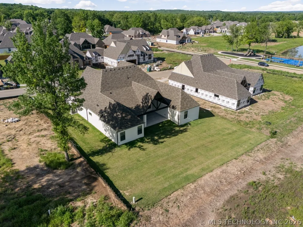 1507 Cedarwood Drive Claremore, OK 74017