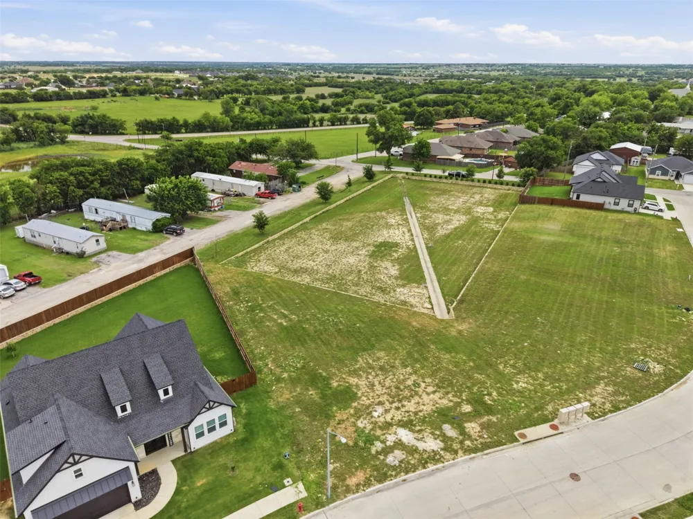 516 Highview Court Godley, TX 76044