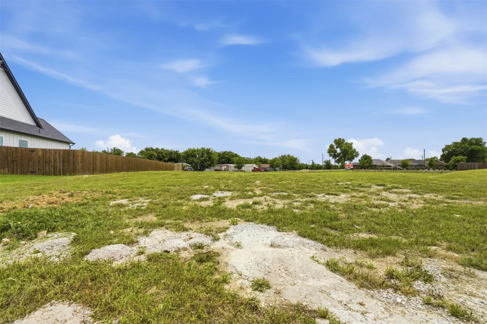 516 Highview Court Godley, TX 76044