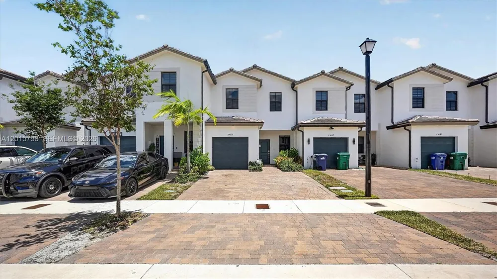 23029 SW 128th Pl Miami, FL 33170
